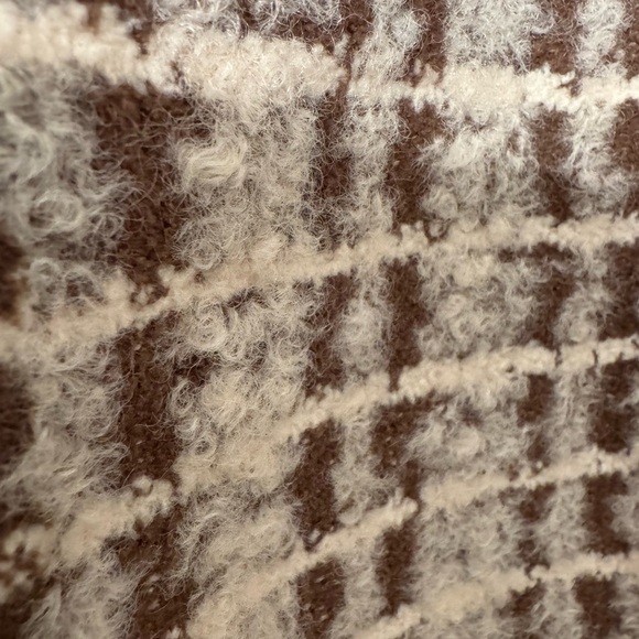 NWT Hem & Thread Cream and Brown Teddy Jacket Size Medium - Picture 7 of 12